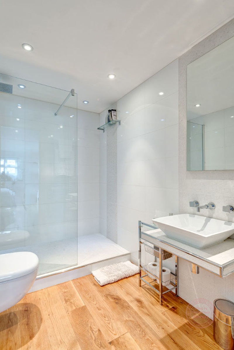 Thiết kế vách kính phòng tắm cửa lùa mang tới không gian hiện đại nhất